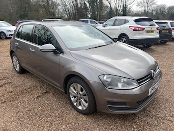 Used Volkswagen Golf 2014 for sale - 77705442: Photo