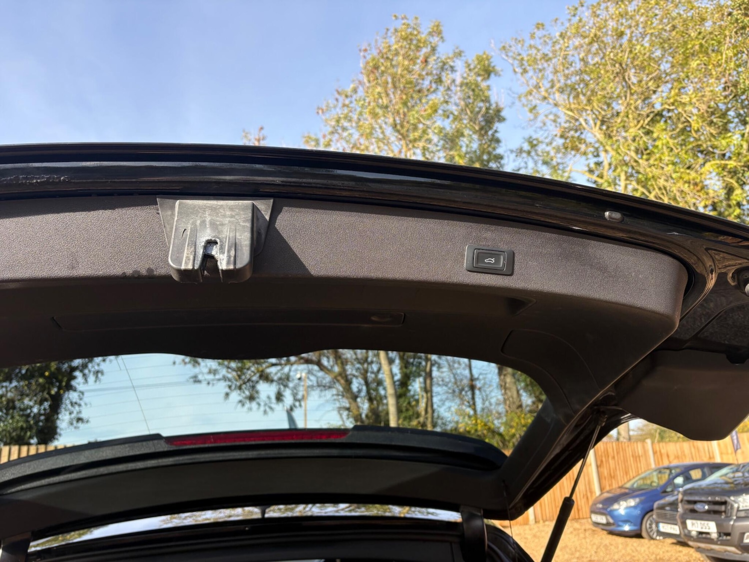 Used Audi Q5 2014 for sale - 76992349: Photo 24