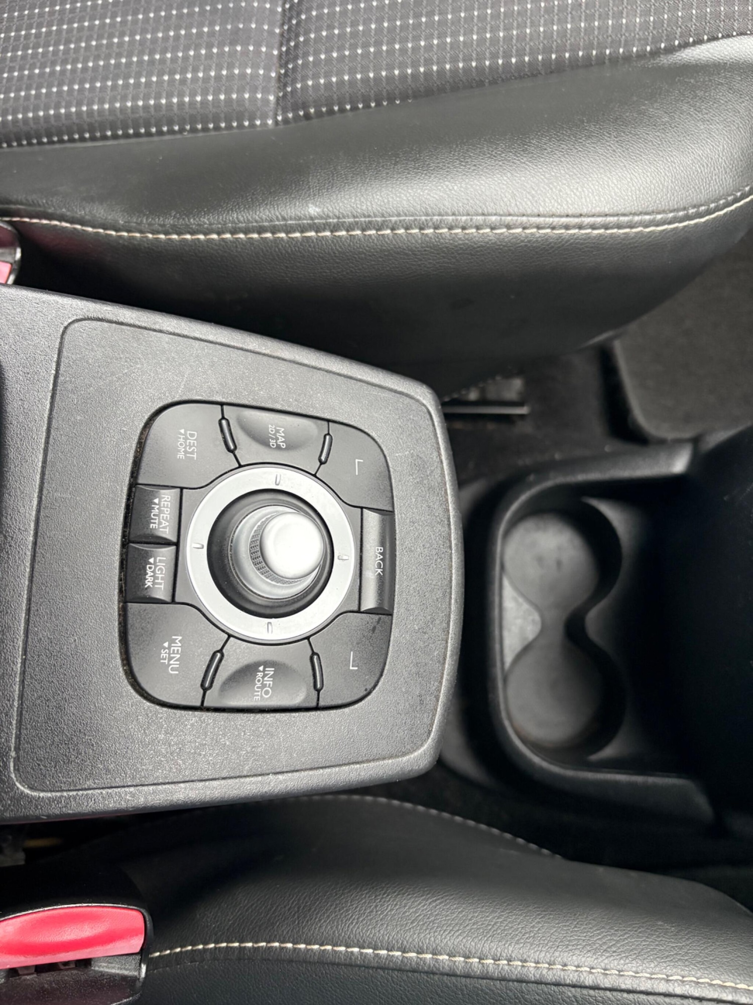 Used Renault Scenic 2014 for sale - 77040668: Photo 19