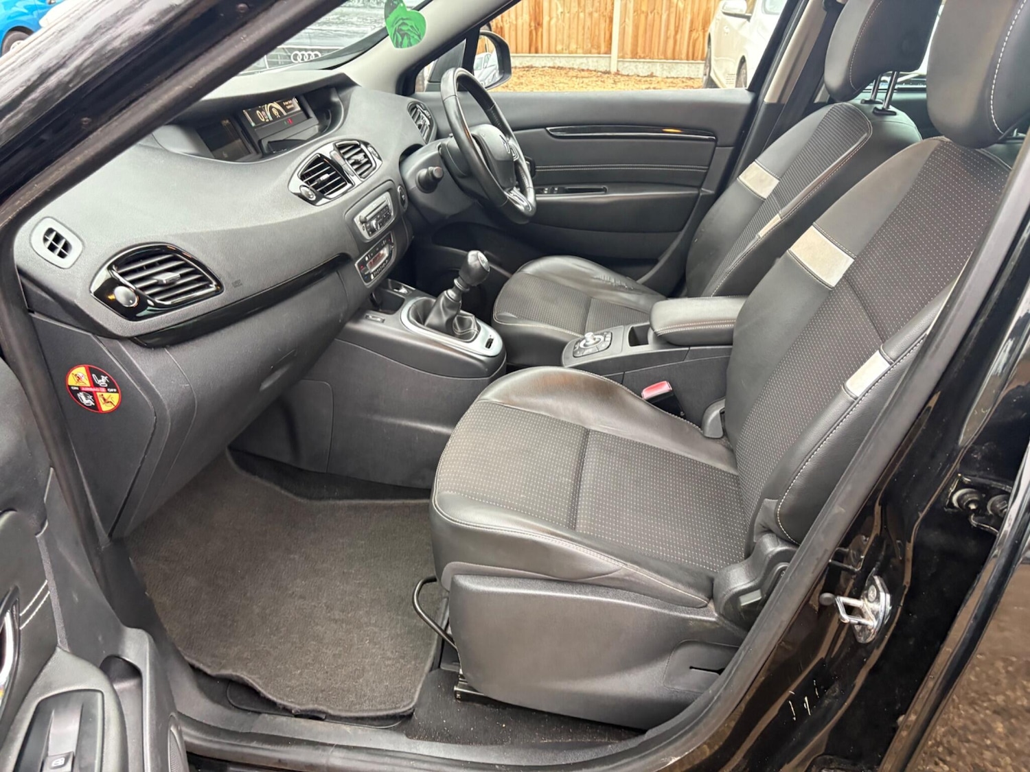 Used Renault Scenic 2014 for sale - 77040668: Photo 28