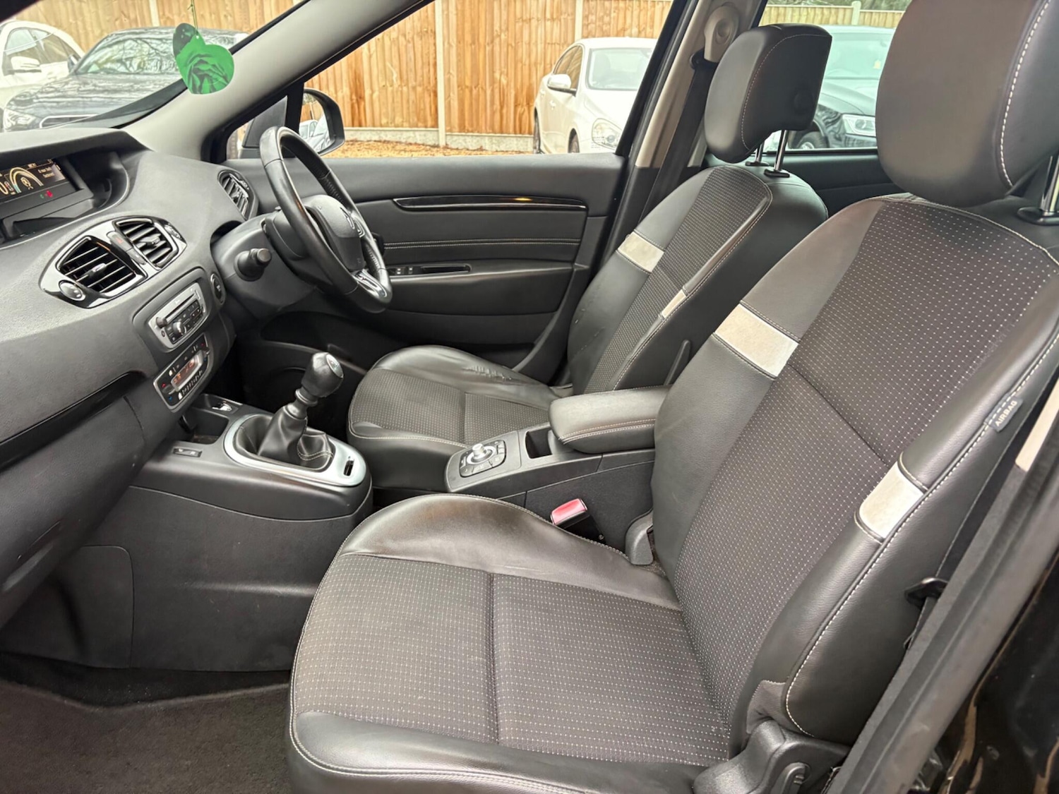 Used Renault Scenic 2014 for sale - 77040668: Photo 29