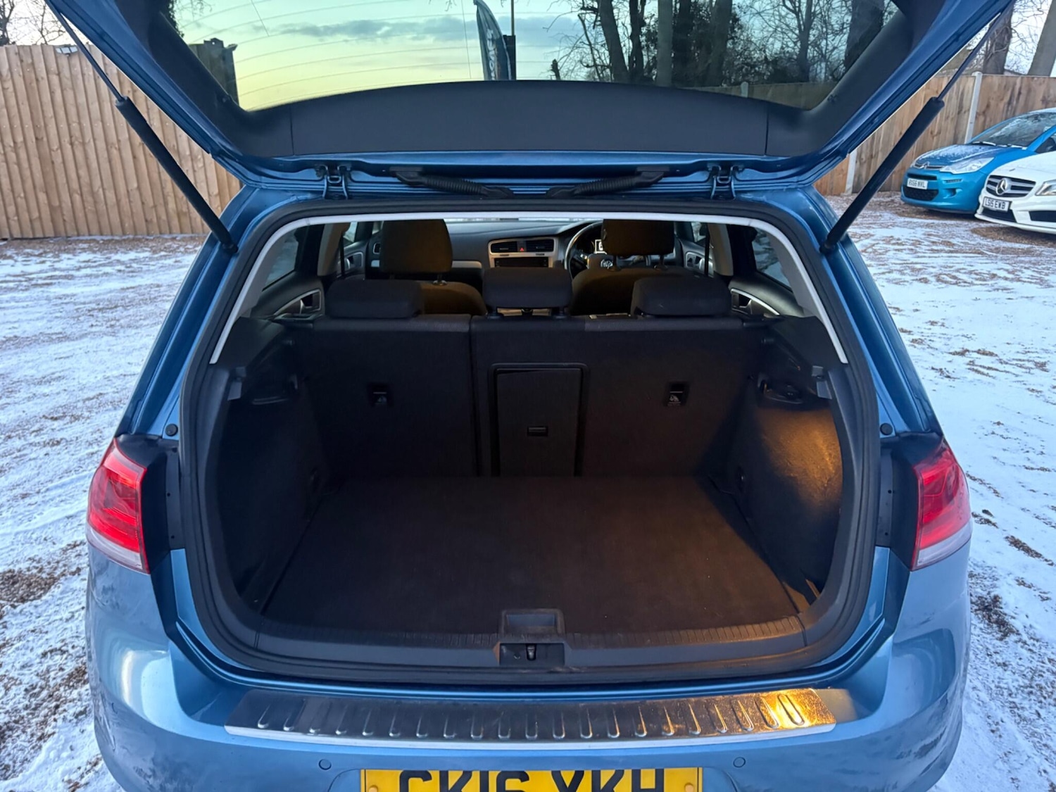 Used Volkswagen Golf 2016 for sale - 77109504: Photo 23