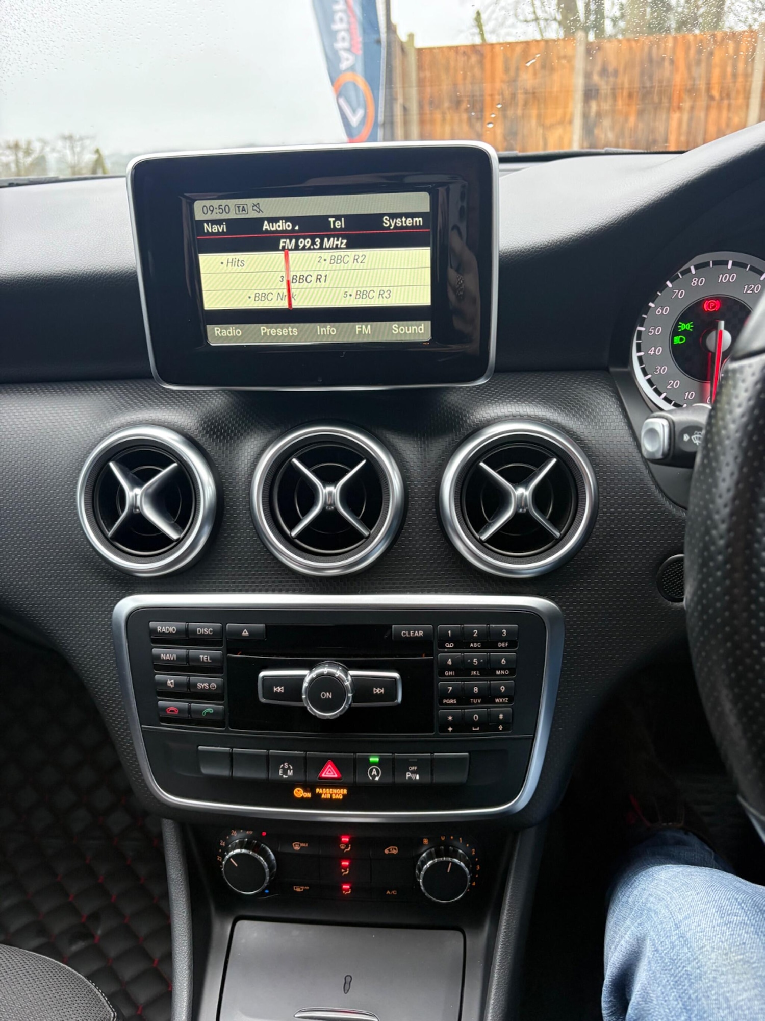 Used Mercedes-Benz A-Class 2015 for sale - 77387311: Photo 23