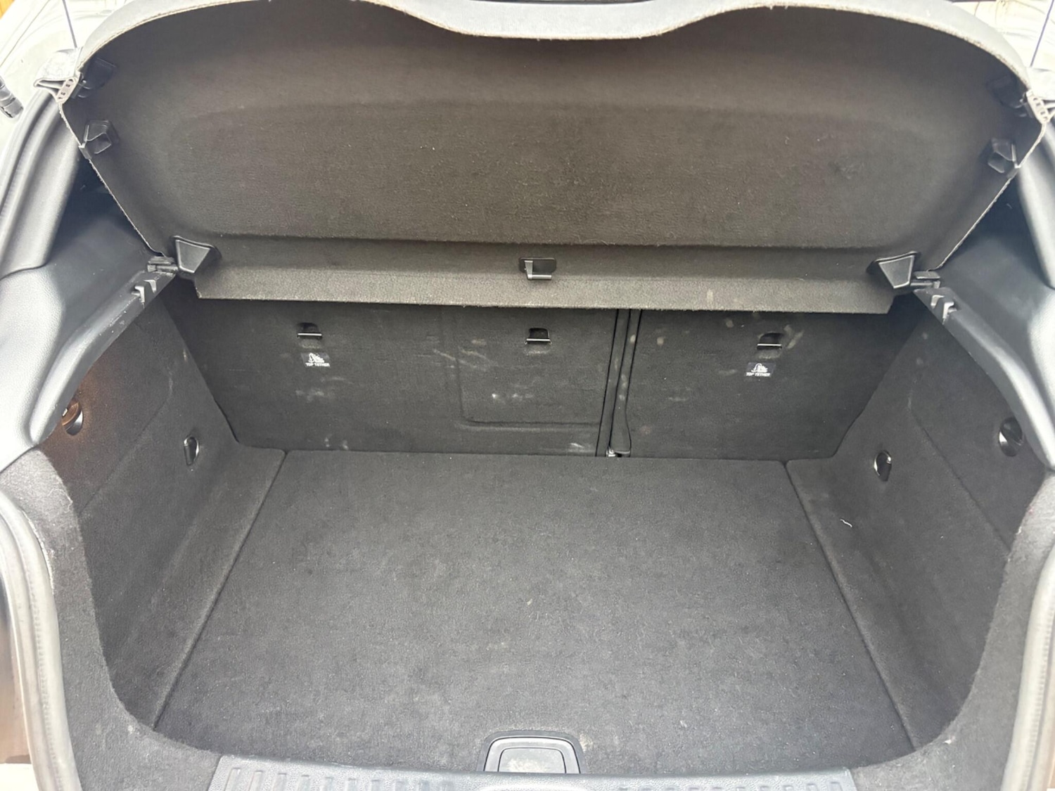 Used Mercedes-Benz A-Class 2015 for sale - 77387311: Photo 28