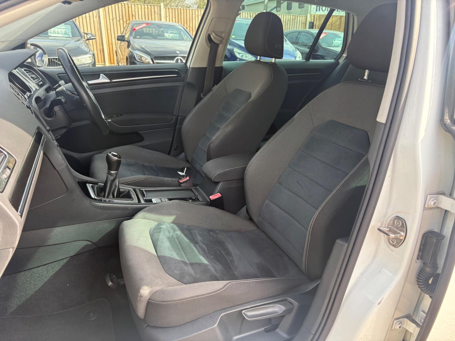 Used Volkswagen Golf 2016 for sale - 77969545: Photo 28