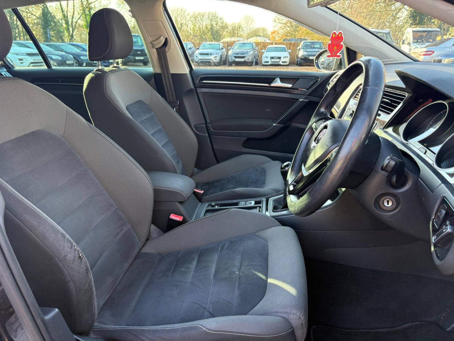 Used Volkswagen Golf 2013 for sale - 76839480: Photo 17