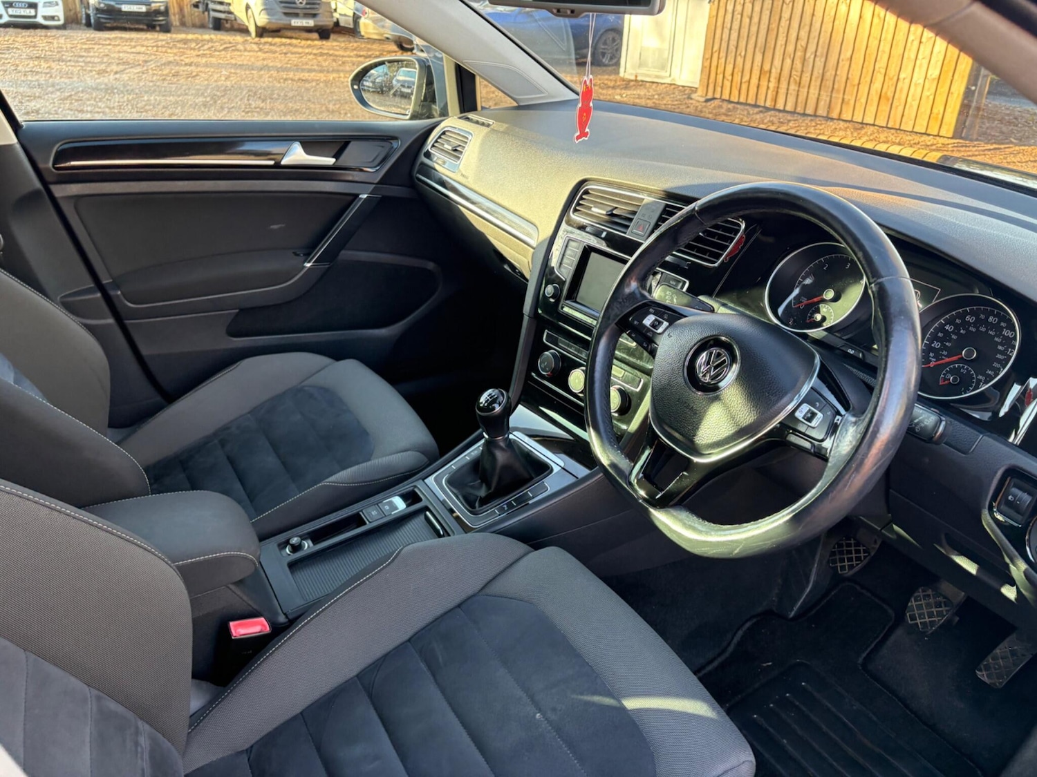 Used Volkswagen Golf 2013 for sale - 76839480: Photo 18