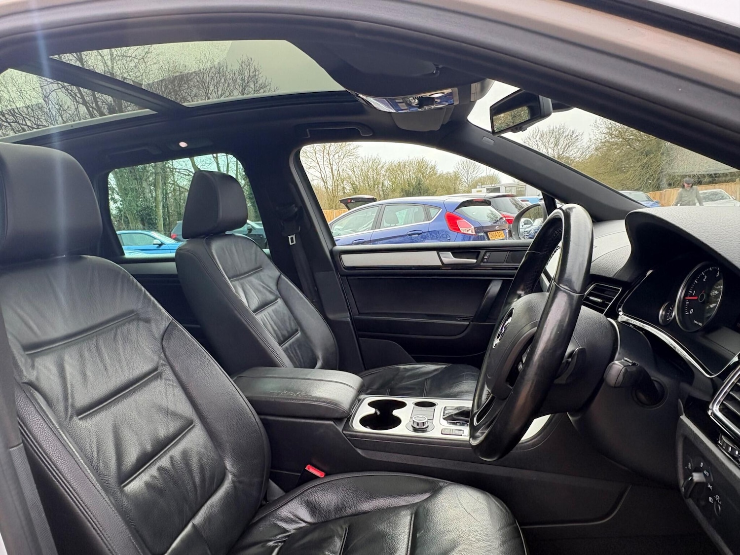 Used Volkswagen Touareg 2014 for sale - 77882753: Photo 15