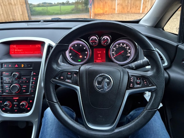 Used Vauxhall Astra 2012 for sale - 76238578: Photo 14