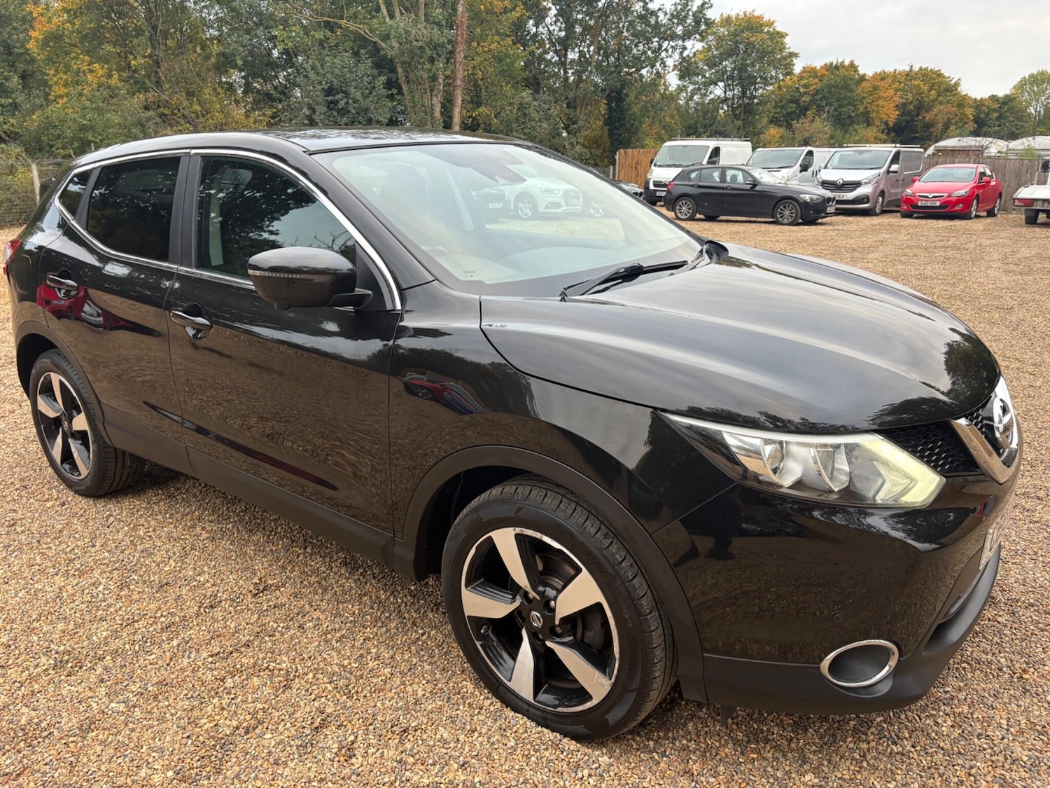 Used Nissan Qashqai 2015 for sale - 76238970: Photo 11