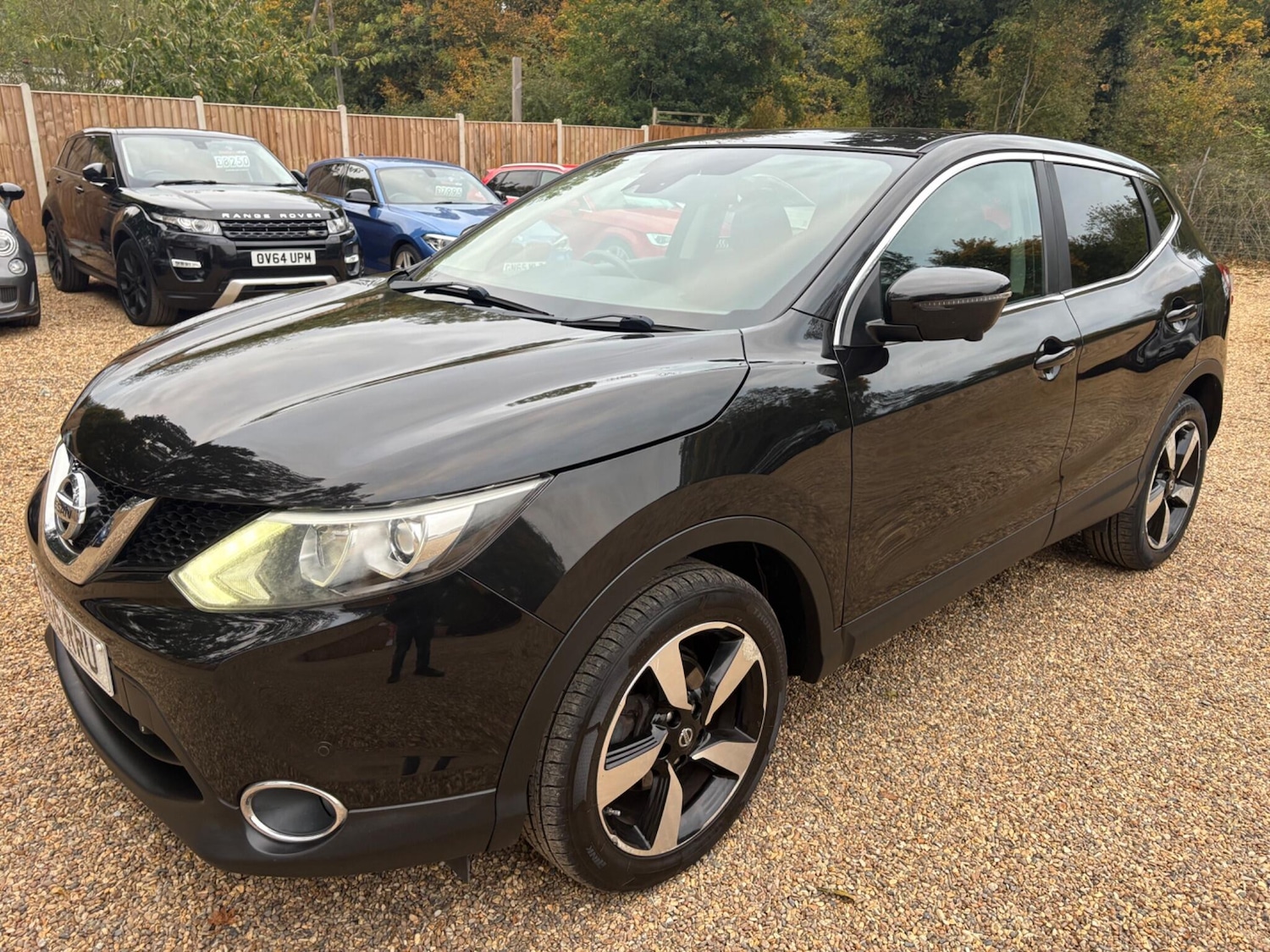 Used Nissan Qashqai 2015 for sale - 76238970: Photo 3