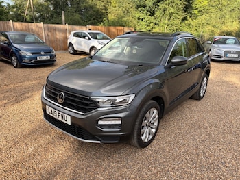 Used Volkswagen T-Roc 2019 for sale - 79062320: Photo