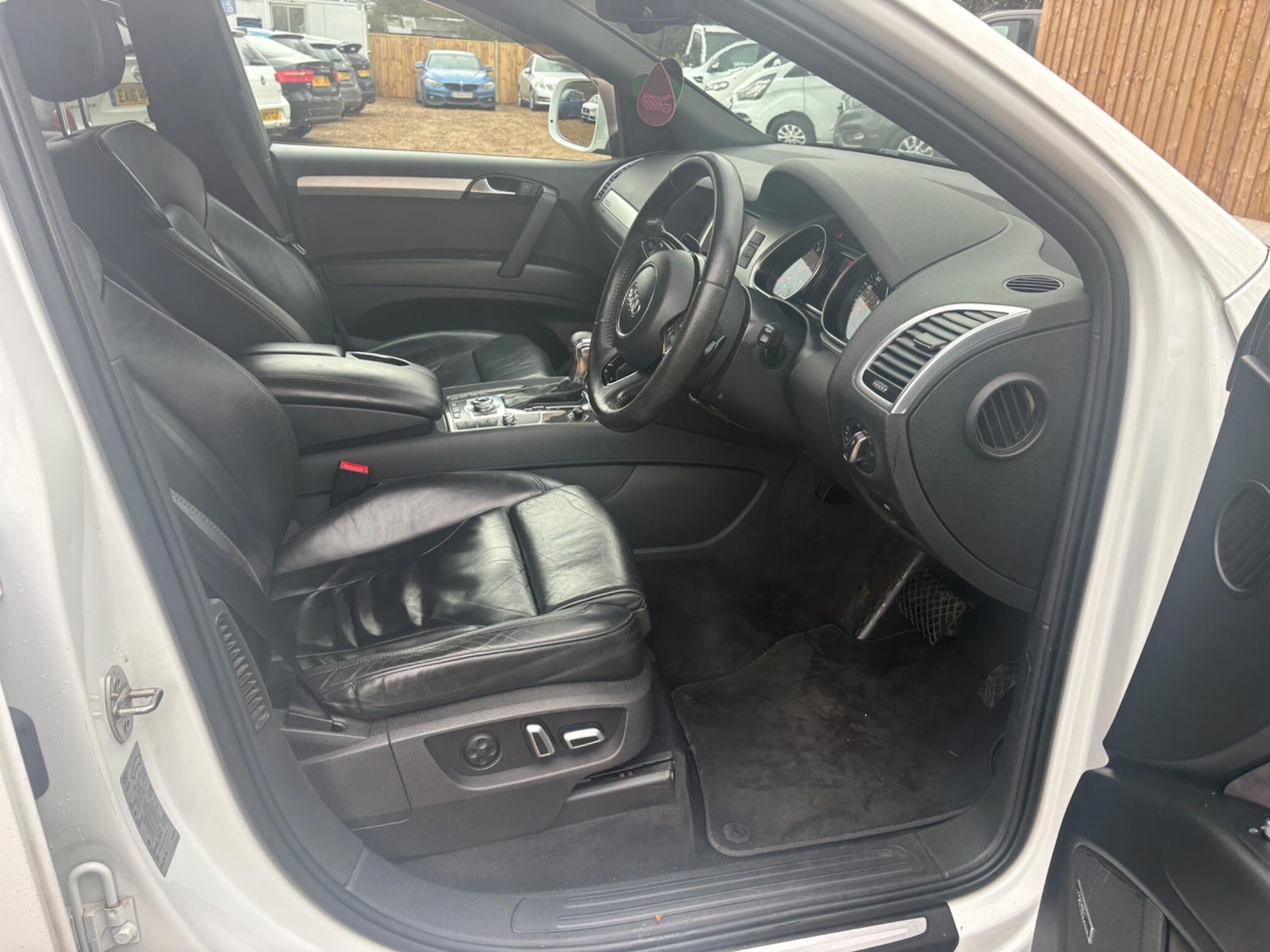 Used Audi Q7 2012 for sale - 77705439: Photo 14