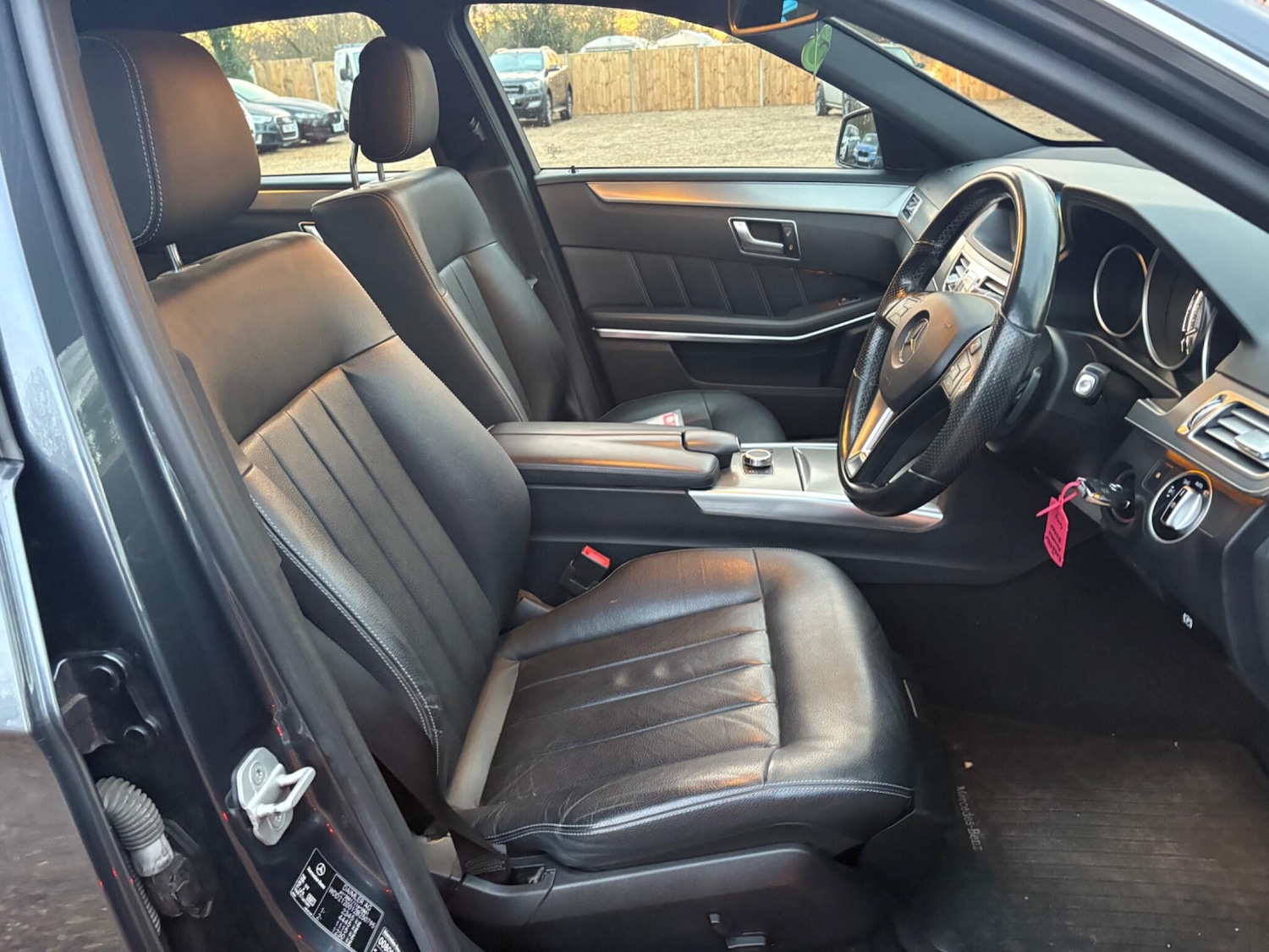 Used Mercedes-Benz E Class 2015 for sale - 77098072: Photo 16