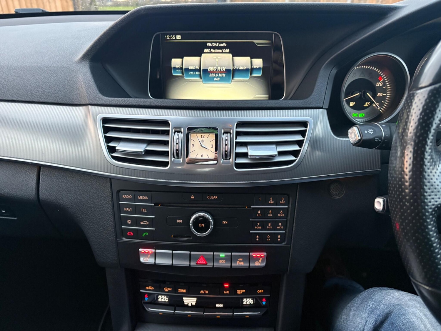 Used Mercedes-Benz E Class 2015 for sale - 77098072: Photo 22