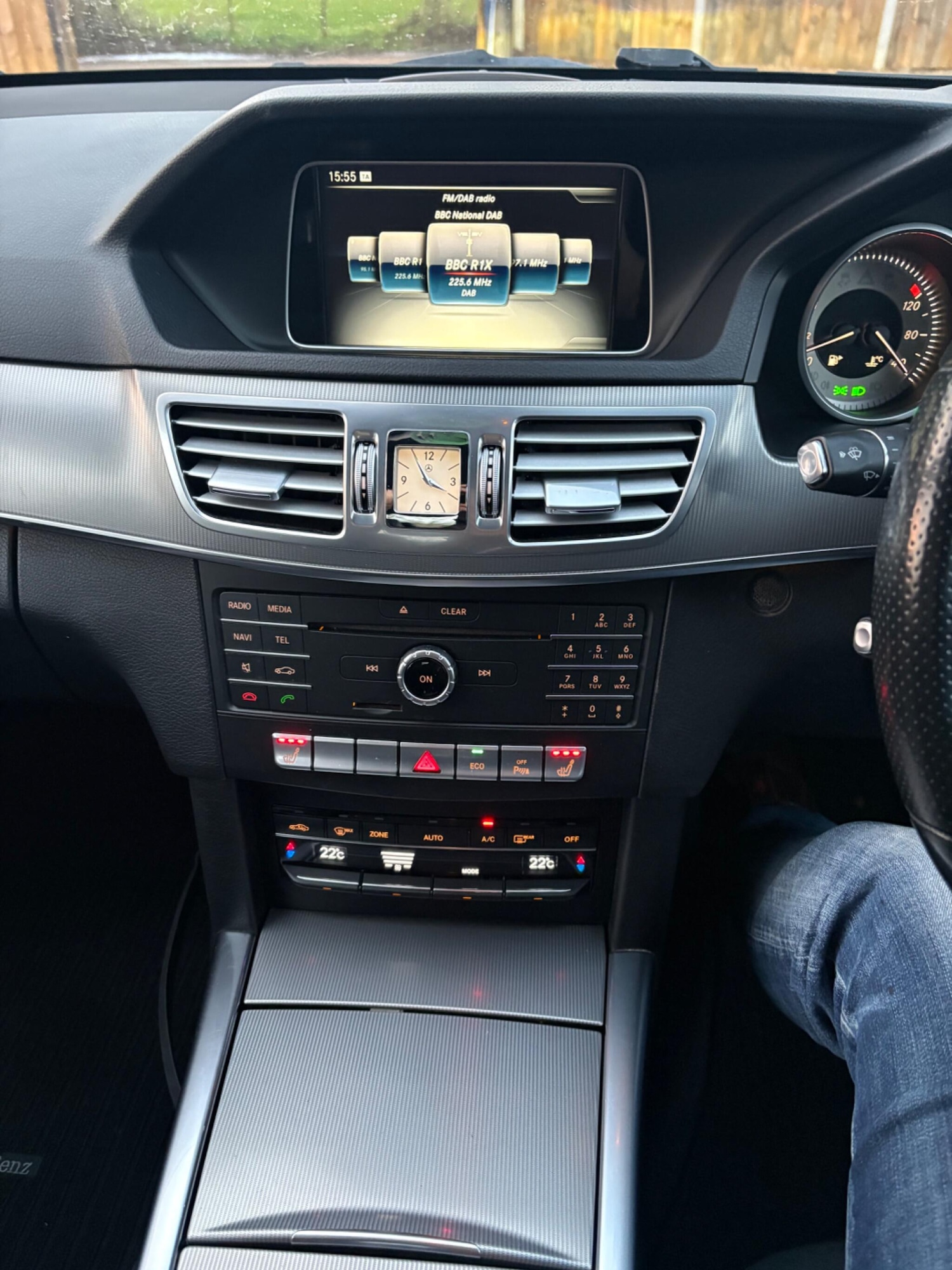 Used Mercedes-Benz E Class 2015 for sale - 77098072: Photo 23