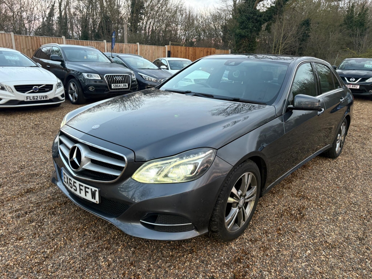 Used Mercedes-Benz E Class 2015 for sale - 77098072: Photo 4