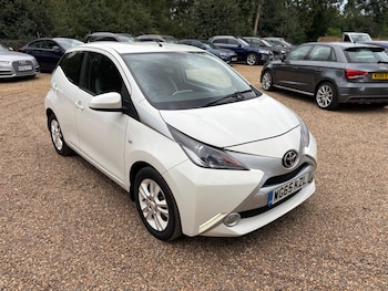 Used Toyota AYGO 2015 for sale - 79115956: Photo