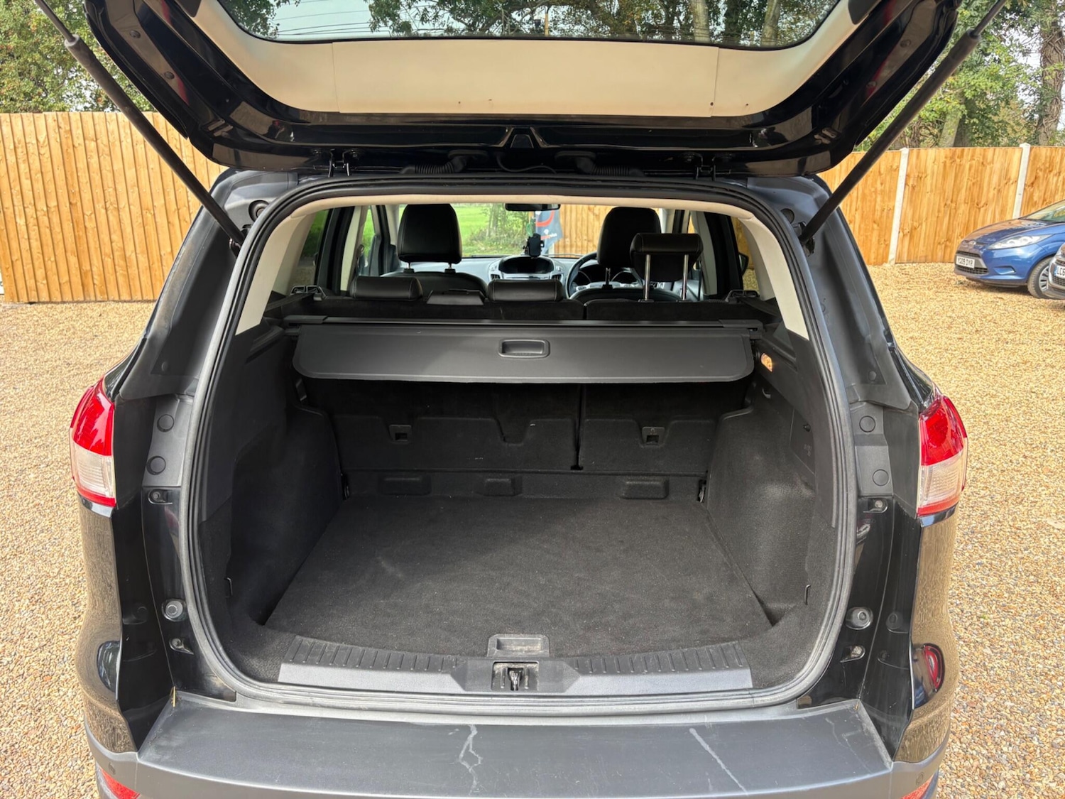 Used Ford Kuga 2014 for sale - 76137839: Photo 21