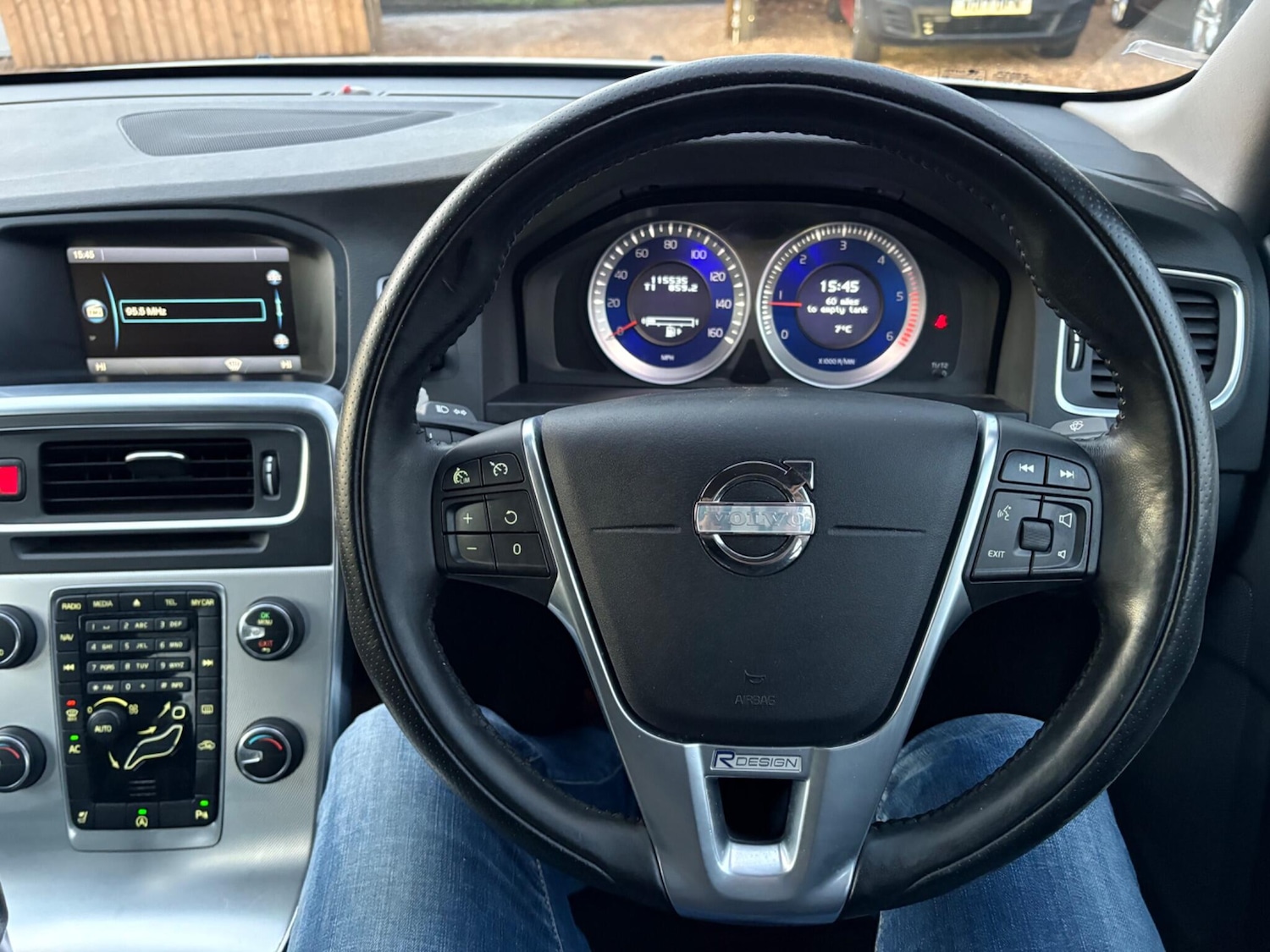 Used Volvo S60 2012 for sale - 76935896: Photo 16