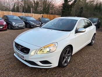 (62) - 2.0 D3 R-Design Lux Nav Euro 5 (s/s) 4dr