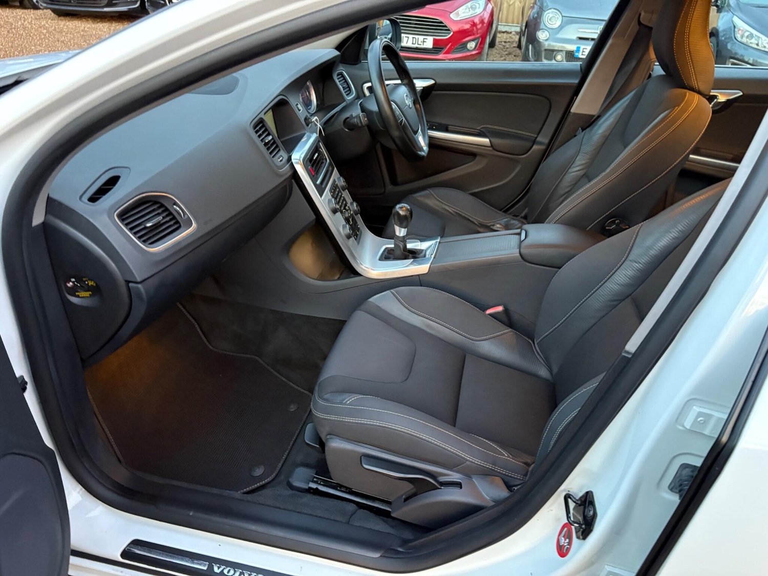 Used Volvo S60 2012 for sale - 76935896: Photo 29