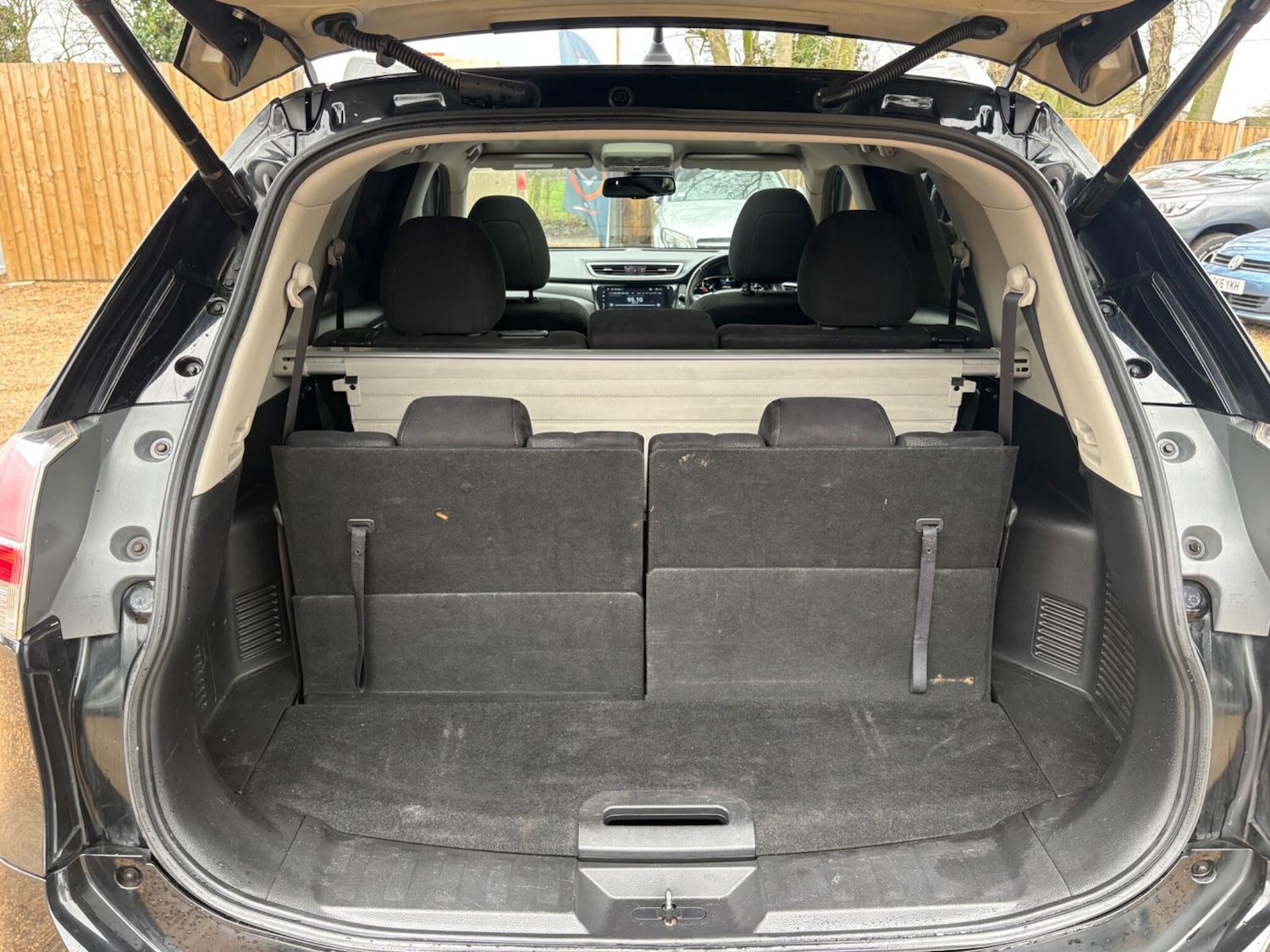 Used Nissan X-Trail 2016 for sale - 77550136: Photo 26