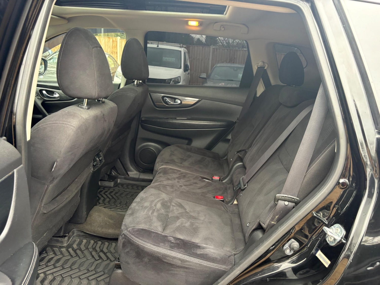 Used Nissan X-Trail 2016 for sale - 77550136: Photo 31