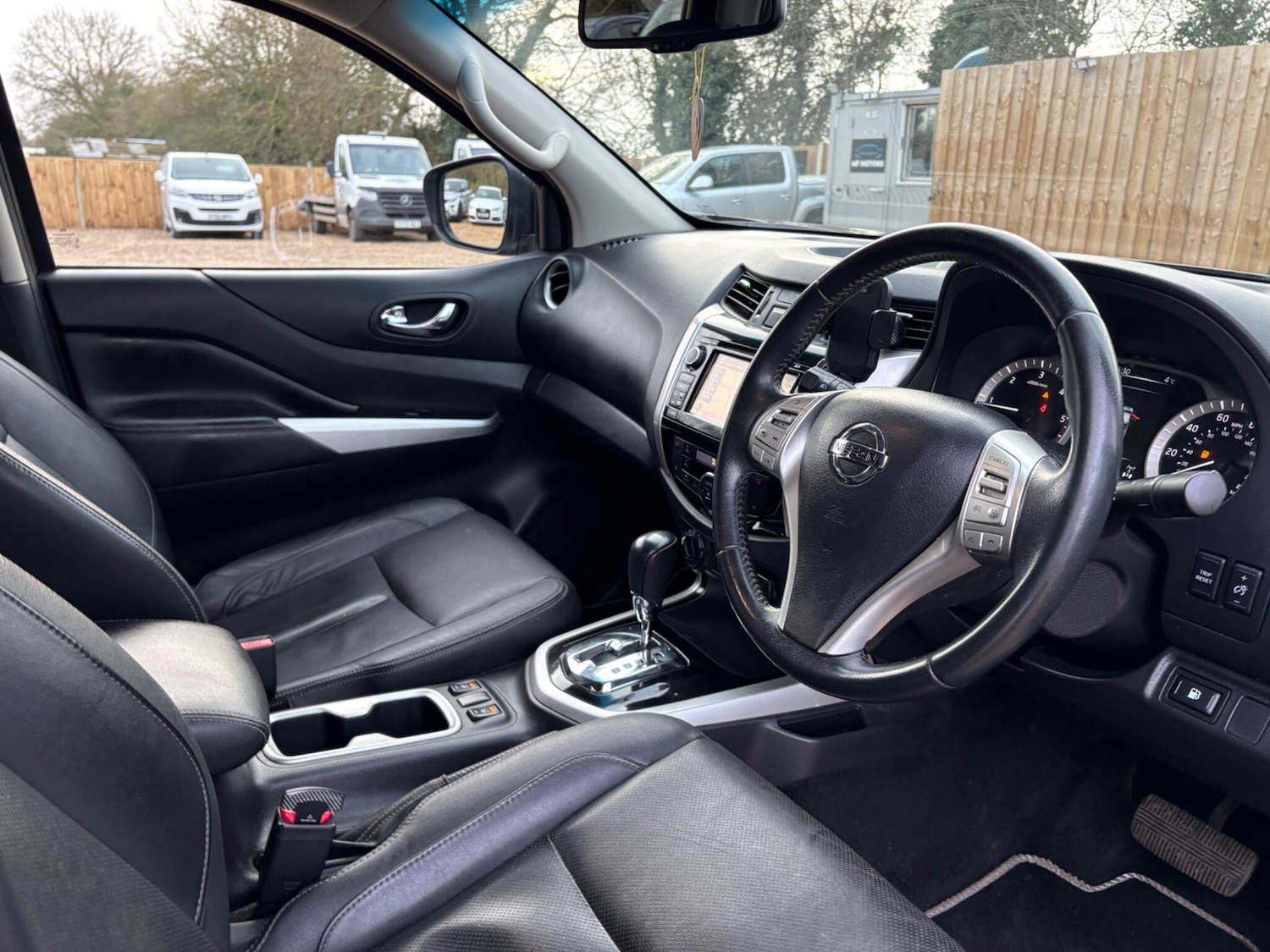 Used Nissan Navara 2018 for sale - 77585778: Photo 15