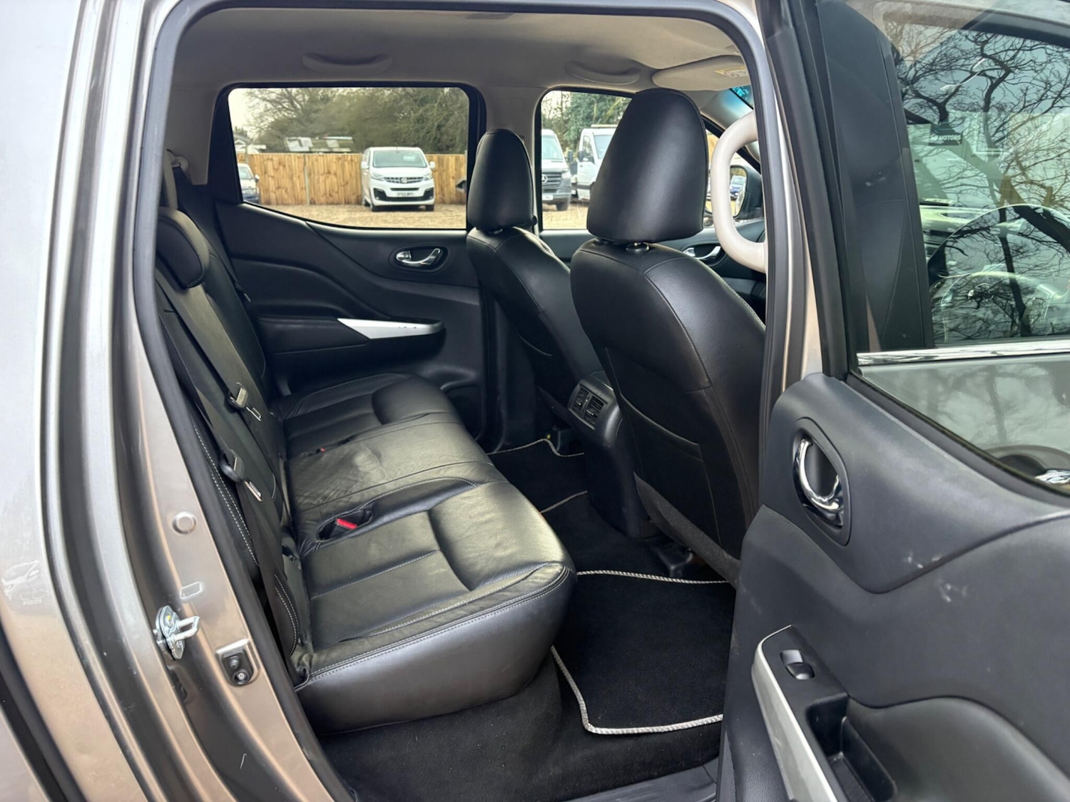 Used Nissan Navara 2018 for sale - 77585778: Photo 21