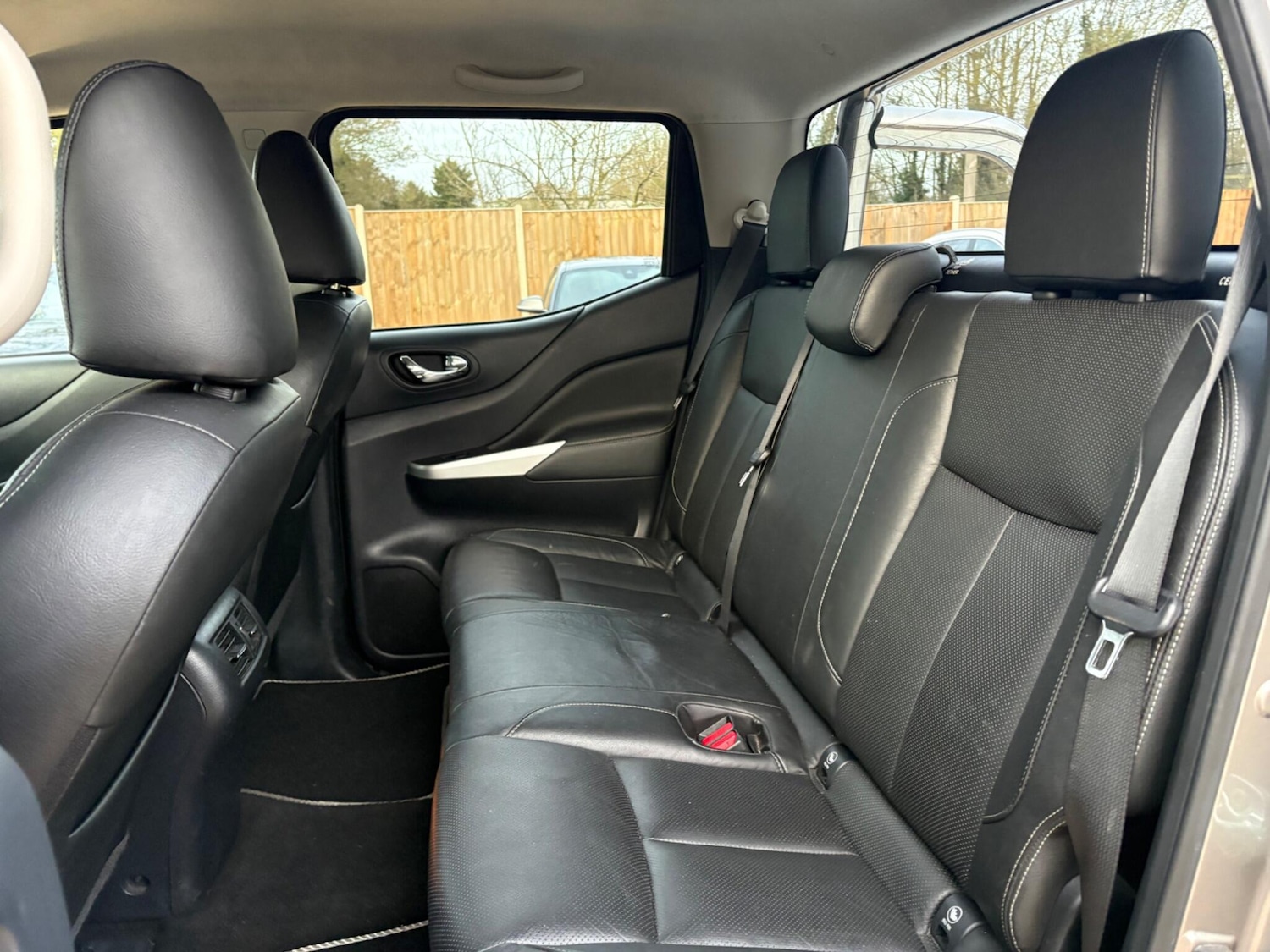 Used Nissan Navara 2018 for sale - 77585778: Photo 28