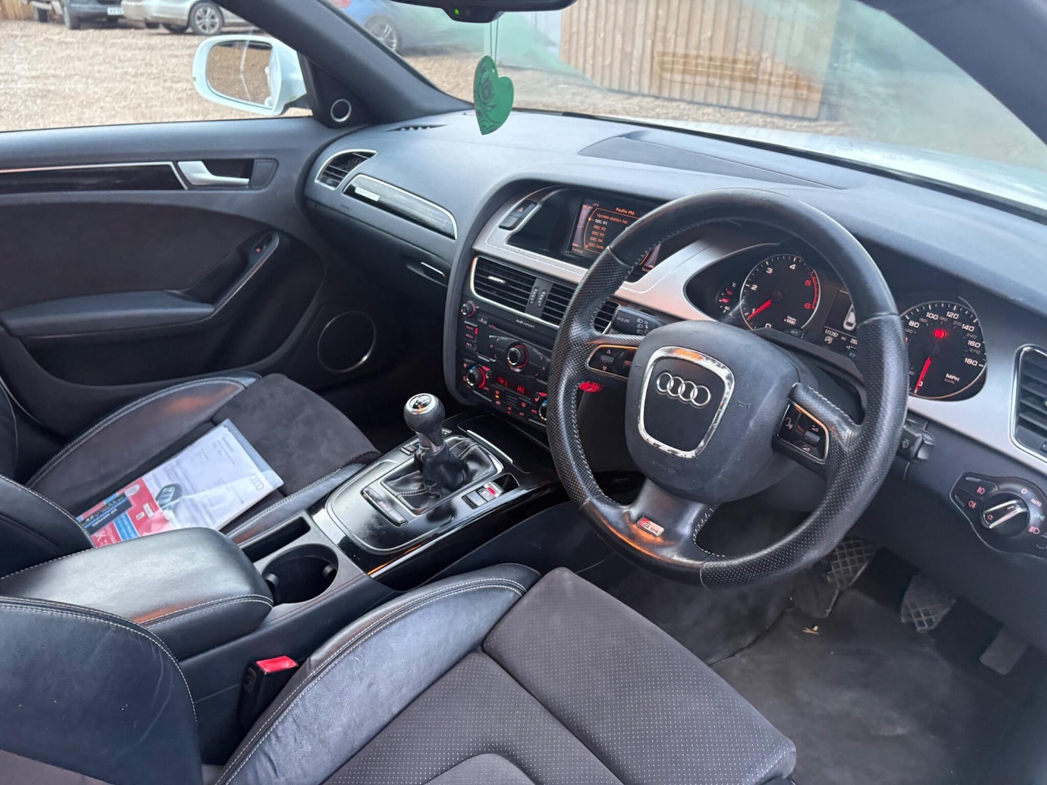 Used Audi A4 2012 for sale - 76952307: Photo 16