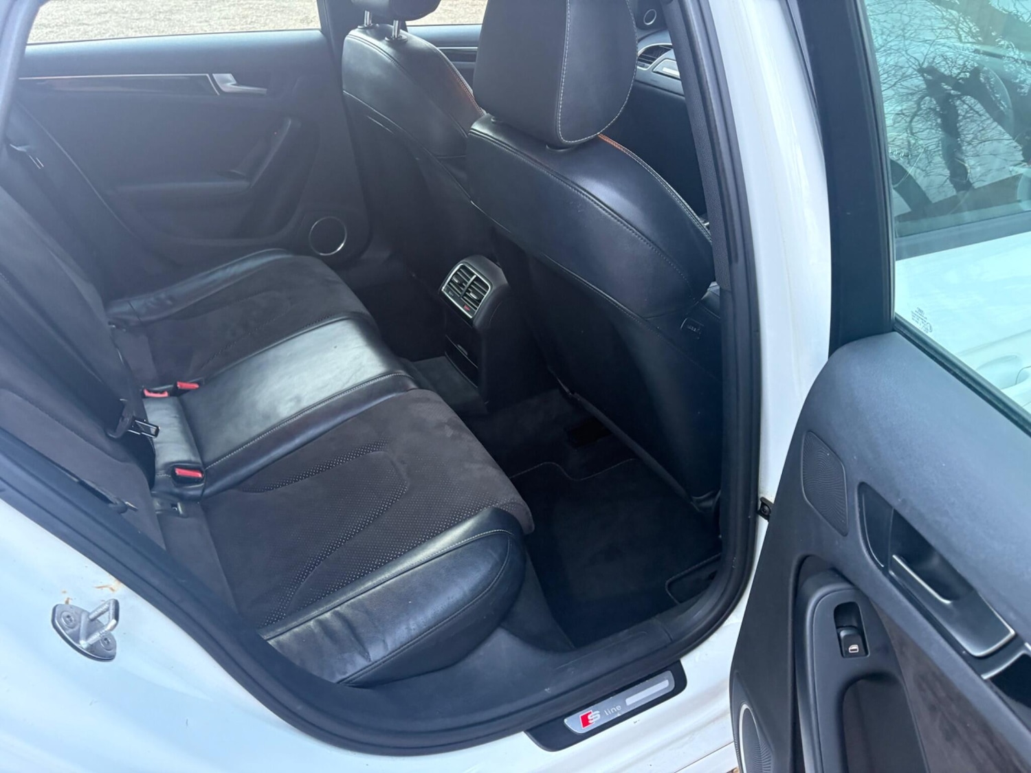 Used Audi A4 2012 for sale - 76952307: Photo 22