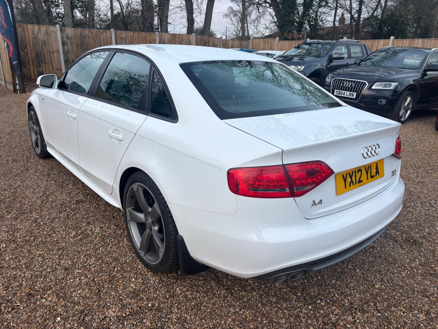 Used Audi A4 2012 for sale - 76952307: Photo 4