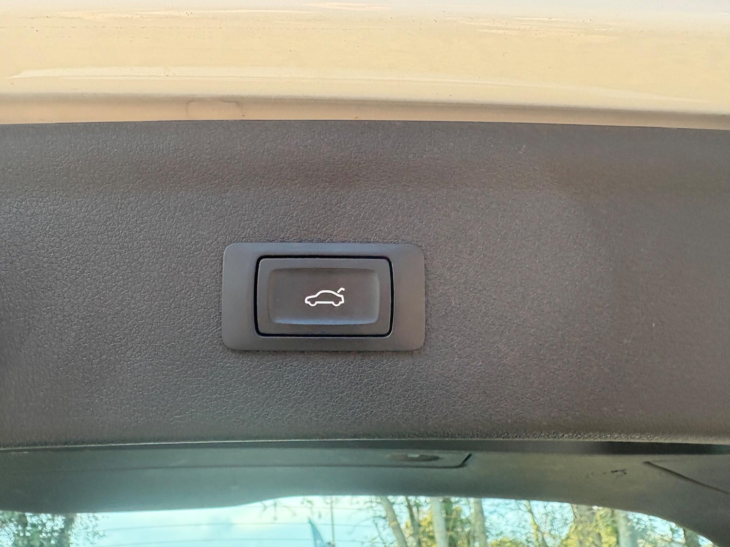 Used Audi Q3 2015 for sale - 76527750: Photo 25