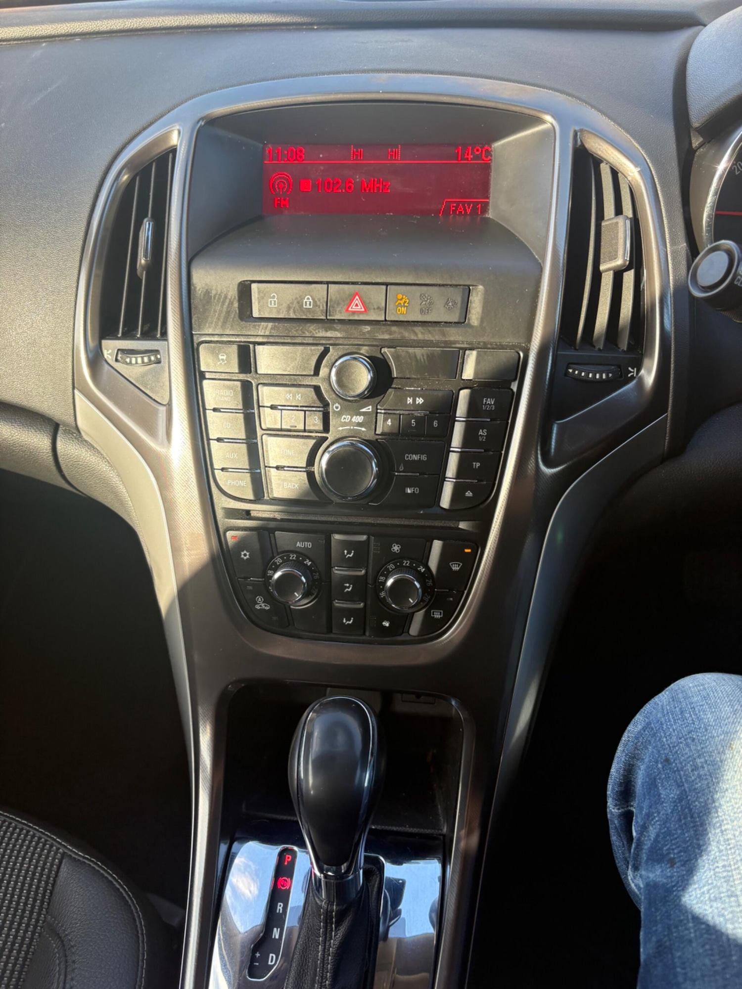 Used Vauxhall Astra 2010 for sale - 76572698: Photo 12