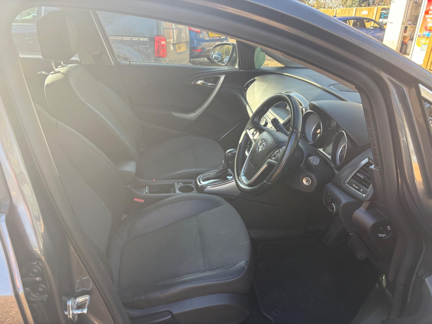 Used Vauxhall Astra 2010 for sale - 76572698: Photo 14