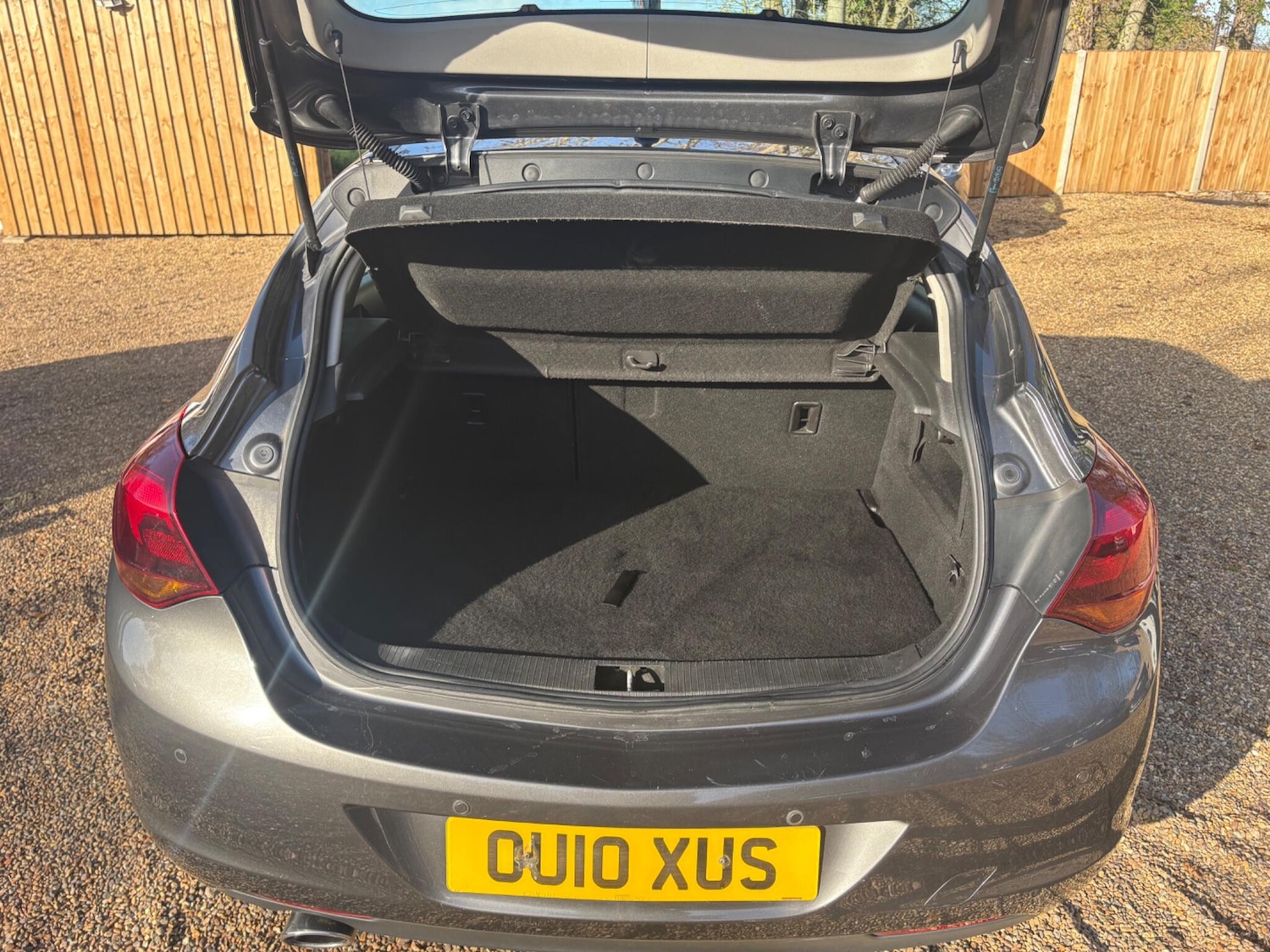 Used Vauxhall Astra 2010 for sale - 76572698: Photo 16