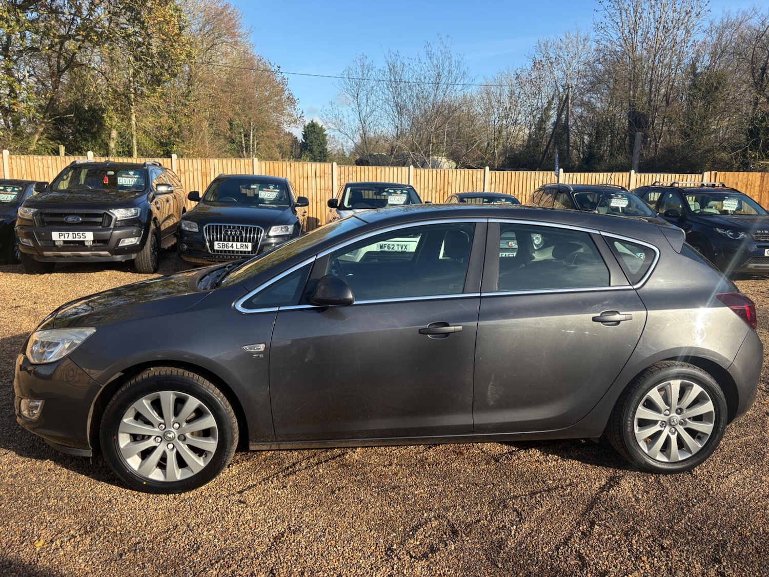 Used Vauxhall Astra 2010 for sale - 76572698: Photo 3