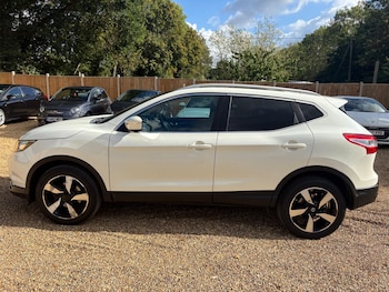 Used Nissan Qashqai 2015 for sale - 75769890: Photo