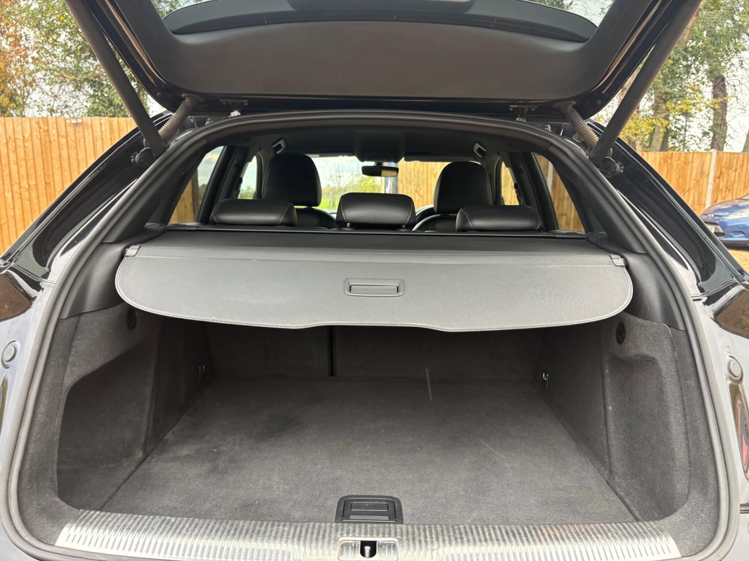 Used Audi Q3 for sale - 76440526: Photo 25