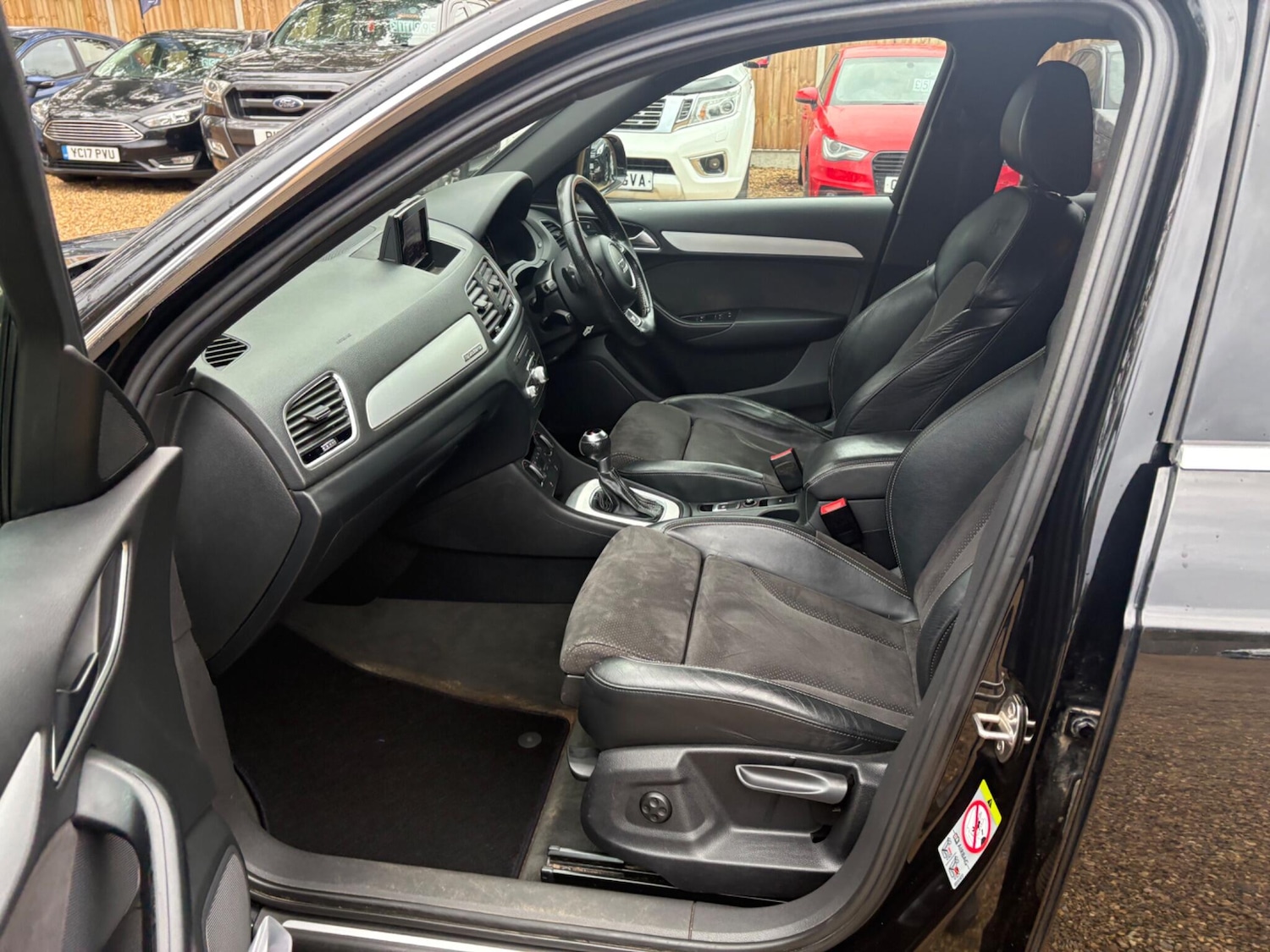 Used Audi Q3 for sale - 76440526: Photo 27