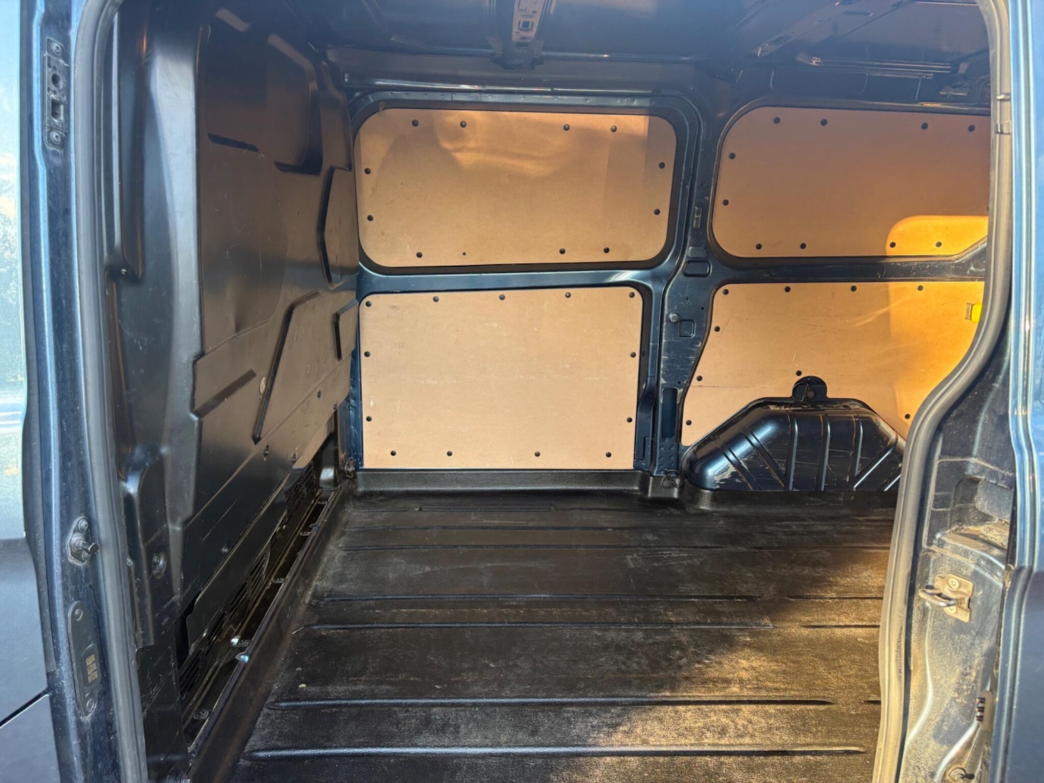 Used Ford Transit Custom 2018 for sale - 78020059: Photo 25