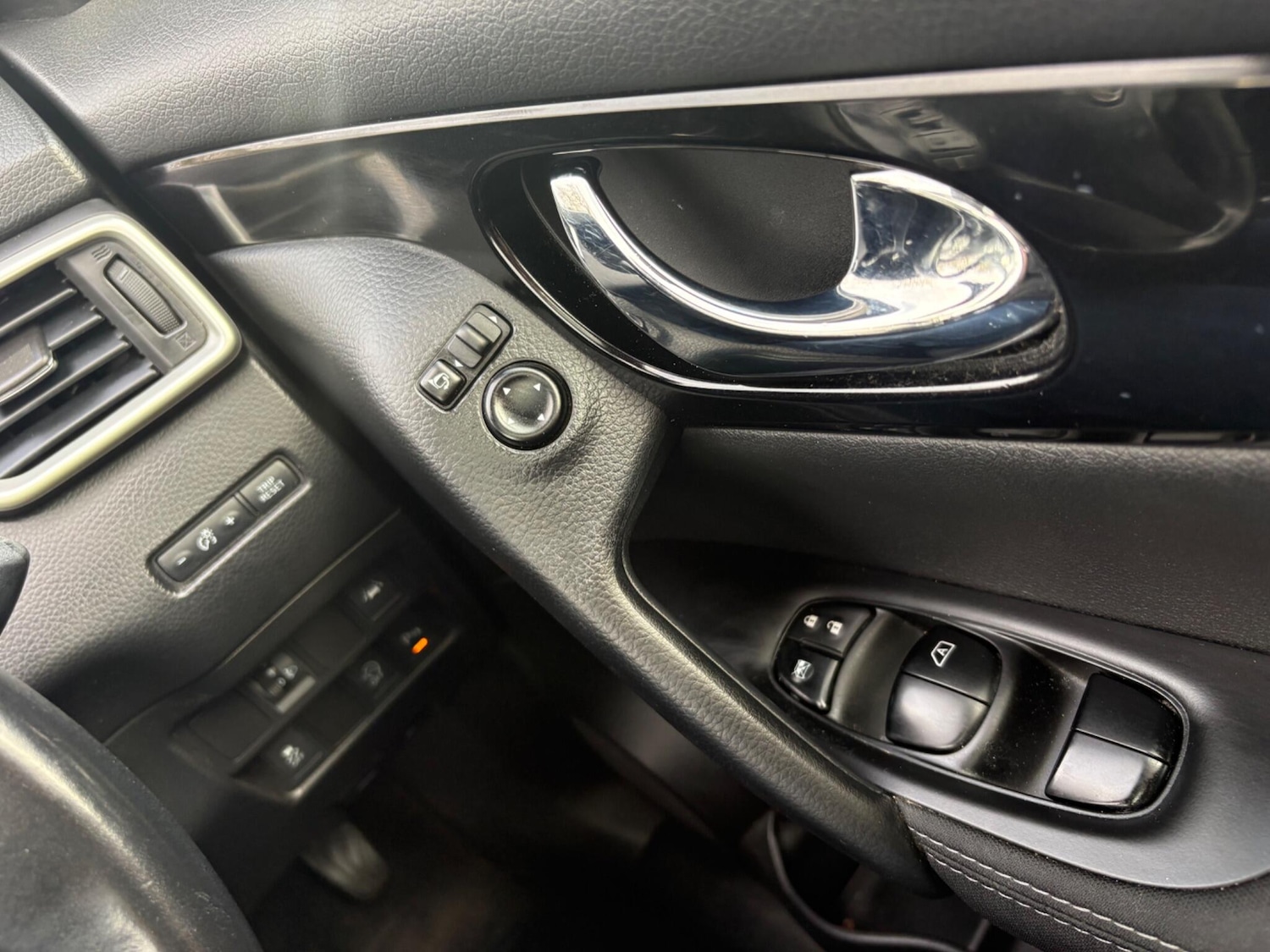 Used Nissan Qashqai 2016 for sale - 77658255: Photo 22