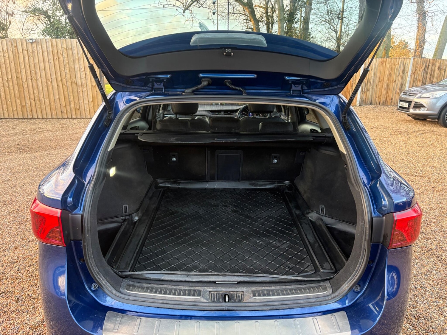 Used Toyota Avensis 2015 for sale - 77229400: Photo 25