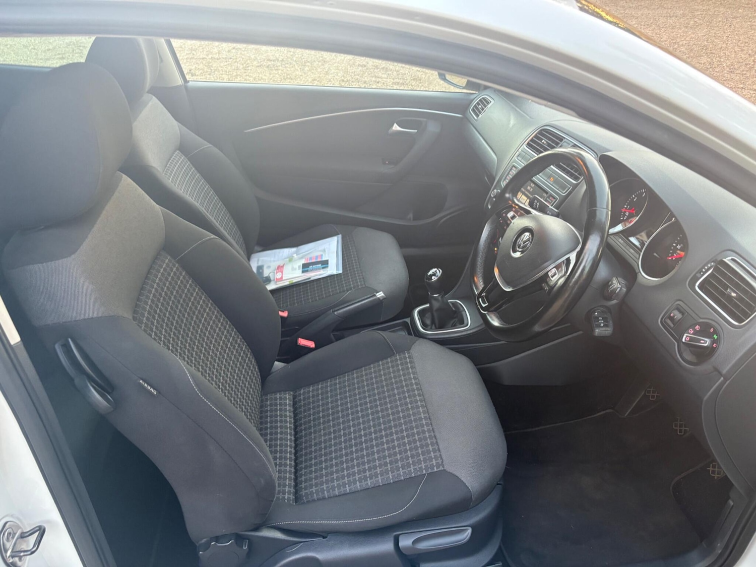 Used Volkswagen Polo 2016 for sale - 76041940: Photo 18