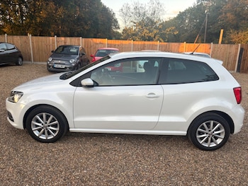 Used Volkswagen Polo 2016 for sale - 76041940: Photo 4