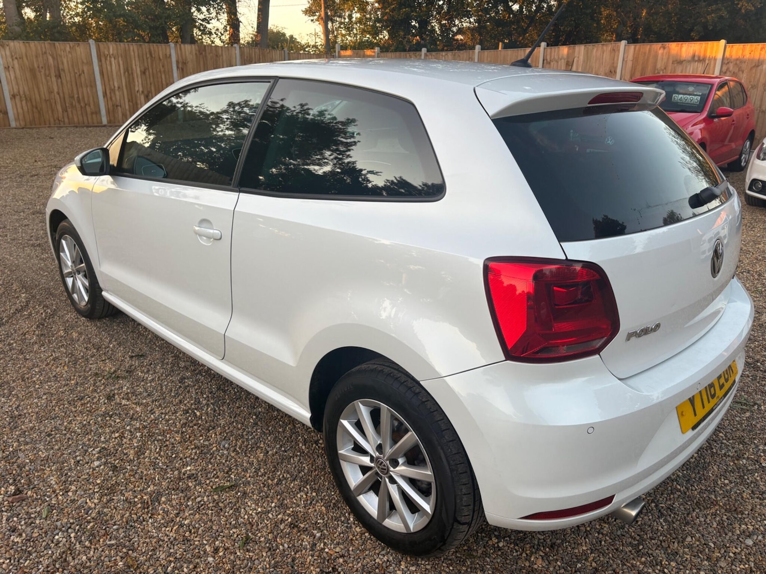 Used Volkswagen Polo 2016 for sale - 76041940: Photo 5