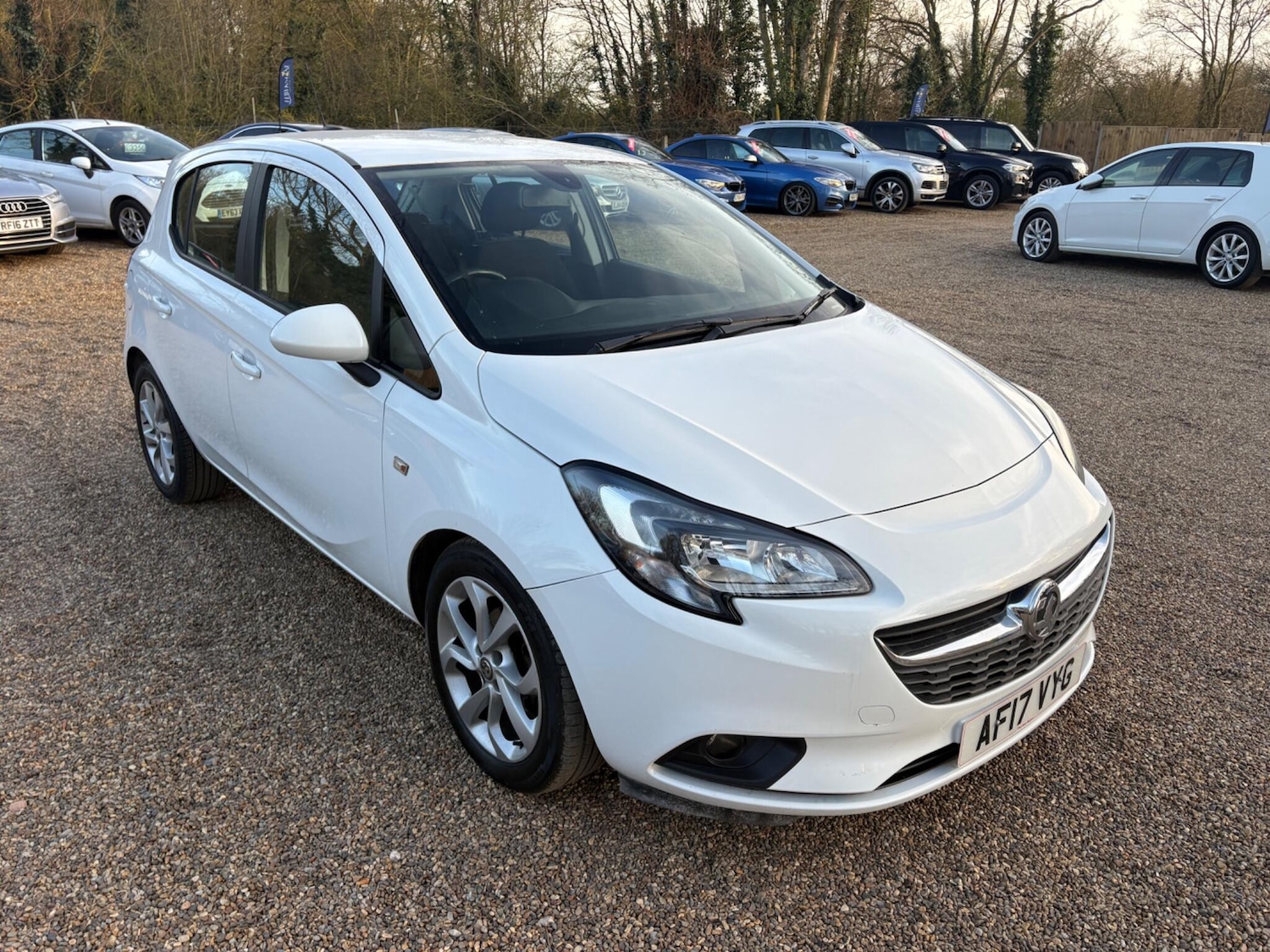 Used Vauxhall Corsa 2017 for sale - 77969873: Photo 2