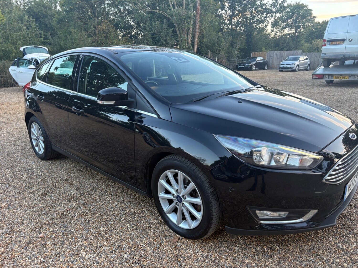 Used Ford Focus 2017 for sale - 76043220: Photo 11